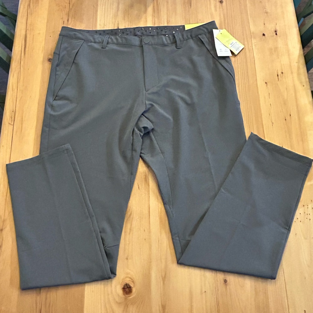 All in Motion Mens Travel Trouser Gray 38 x 32 Brand Nee